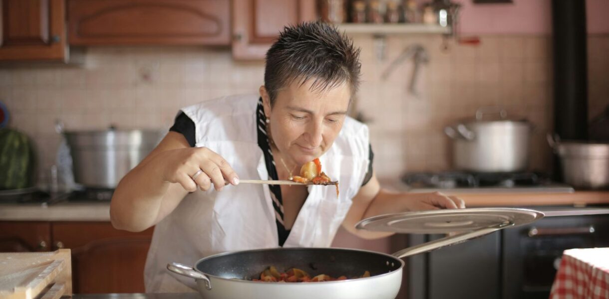 10 Easy Home Cooking Tips for Busy Families