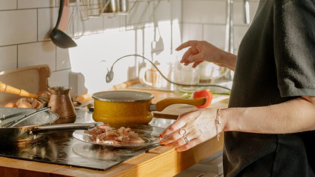 Chemical Flavor Layering in the Bases of Home-Cooked Meals